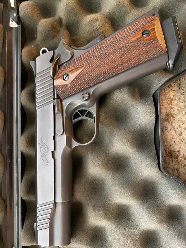 Kimber 45 1911