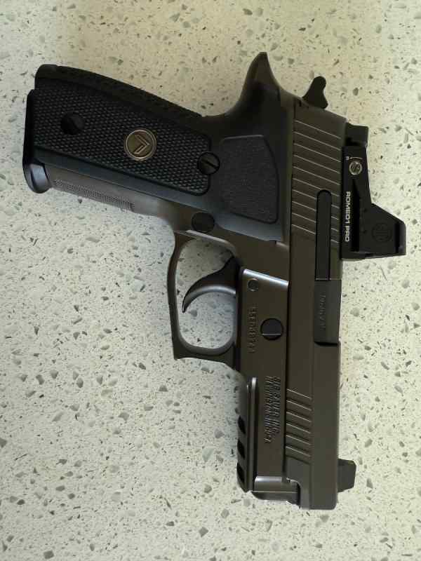 Sig Sauer P229 Legion