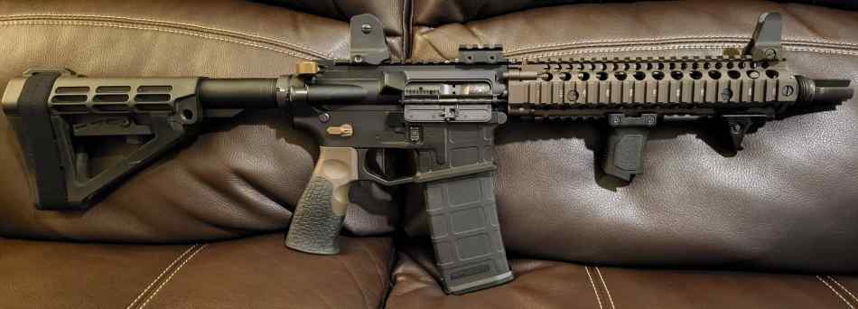 Daniel Defense MK18 with more included