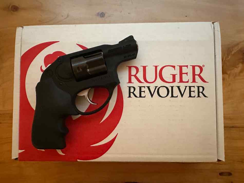 RUGER LCR .38+P IN BOX LIKE NEW!!!  TRADE?