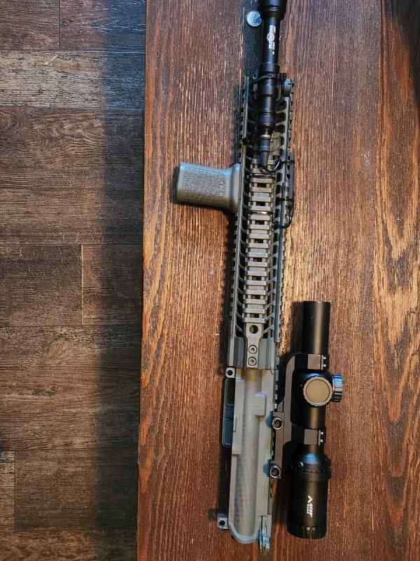 AR15 Upper w/ Optic &amp; Light