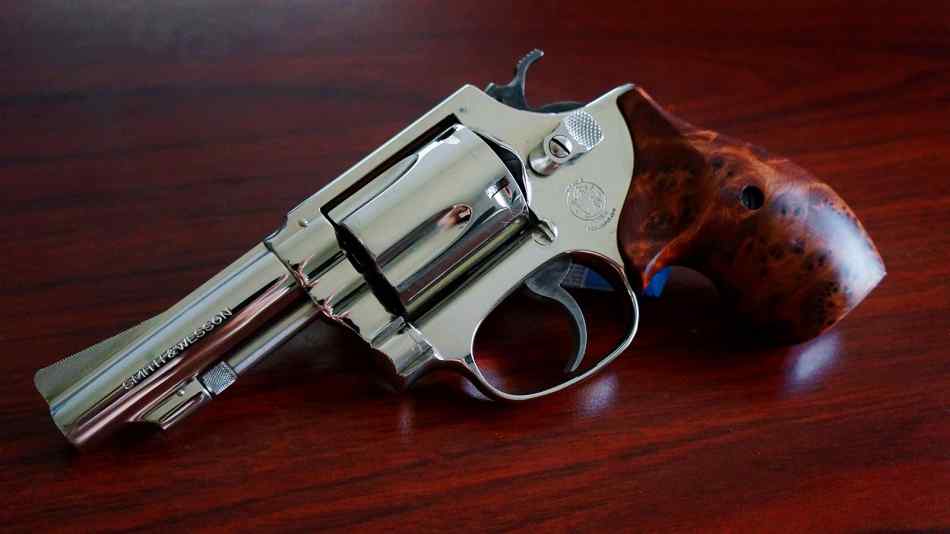 Smith &amp; Wesson S&amp;W Model 37 3&quot; Nickel .38