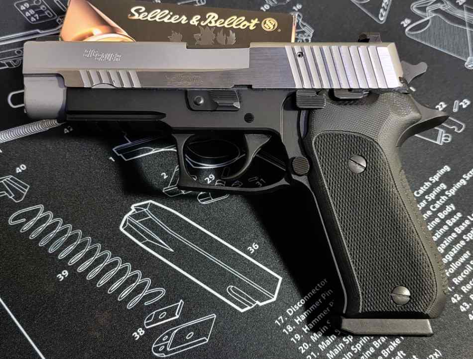 P220 Sig Sauer Platinum Elite