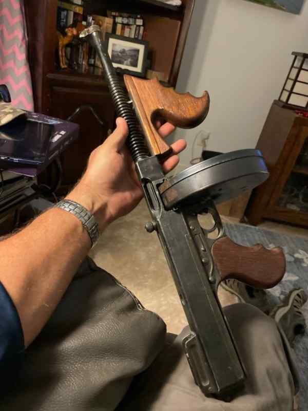 Thompson 2.jpg