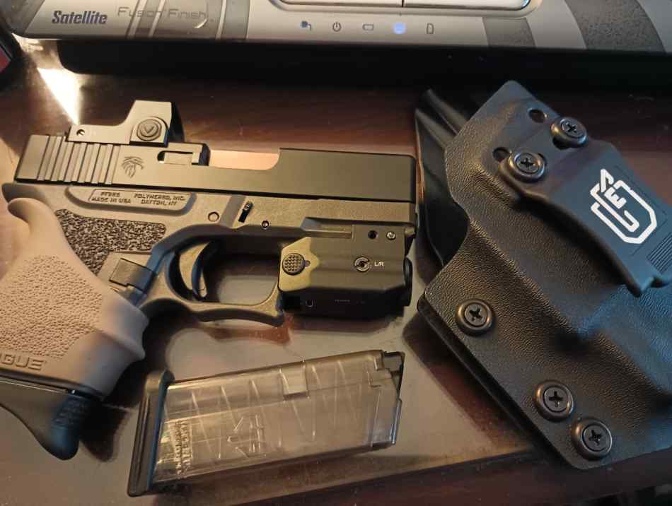 GLOCK G43 9MM EDC PACKAGE / RED DOT &amp; LIGHT LASER