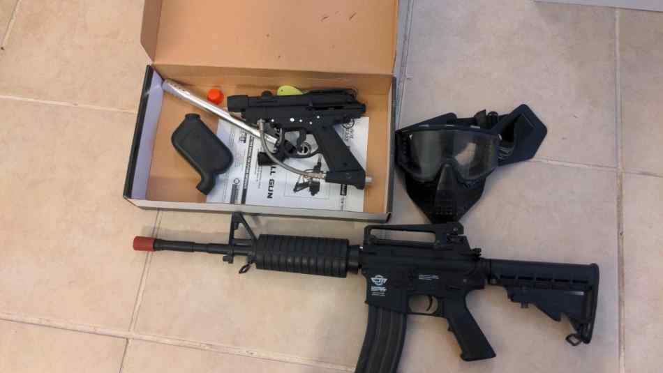 AIRSOFT Combat Machine M4 Paintball Gun and Mask