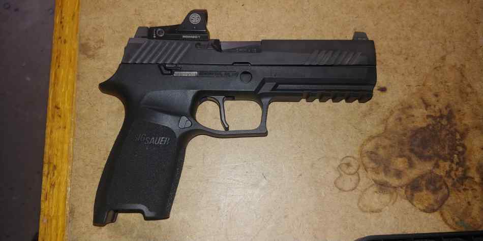 Like new Sig P320 XL w/ Romeo &amp; Night Sights