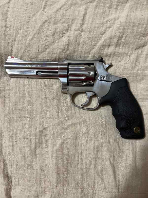 F/T Taurus 22 Magnum Revolver