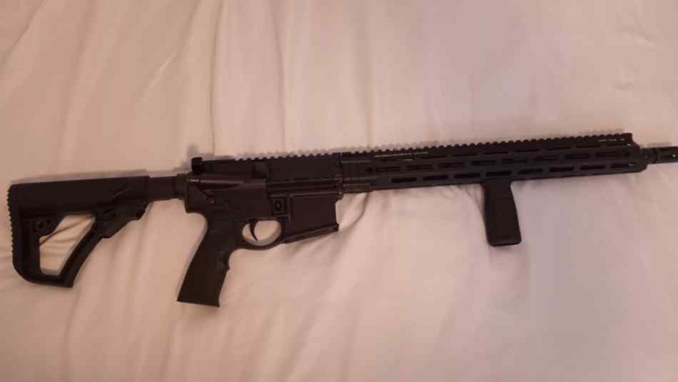 Daniel Defense DDM4 V7