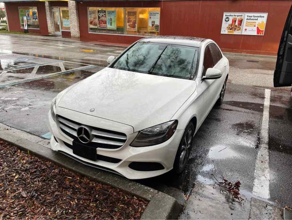 2015 Mercedes Benz C300