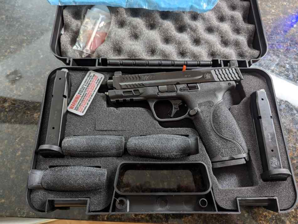 Smith &amp; Wesson M&amp;P 2.0