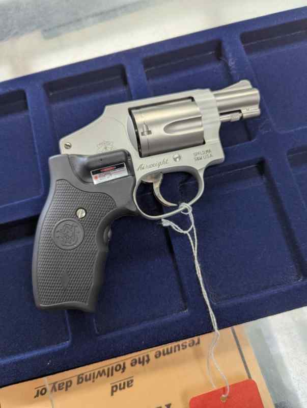 S&amp;W 642-2 .38 SPL Airweight w/Crimson Trace Laser