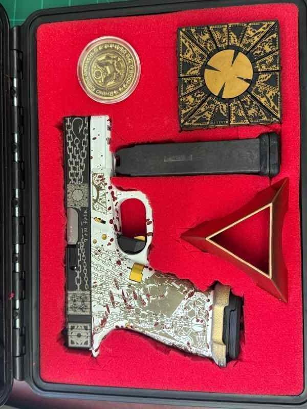 Glock 19 Hellraiser 