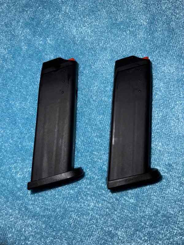 USP 9 FULL SIZE MAGS 15 ROUND