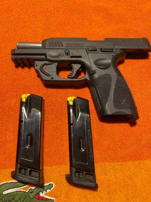 Taurus g3 with laser red