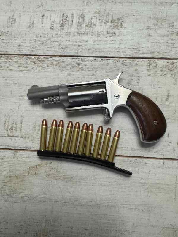 NAA 22mag mini revolver 