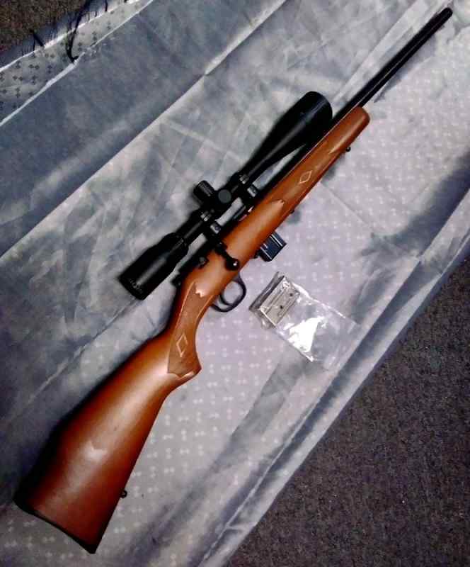FS/FT Marlin 917v .17 hmr 8x32  barska xcope