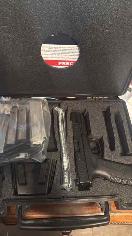 Multi gun lot