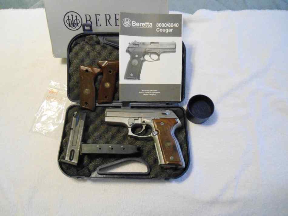 Beretta Cougar Inox 40 S&amp; W  -  New.