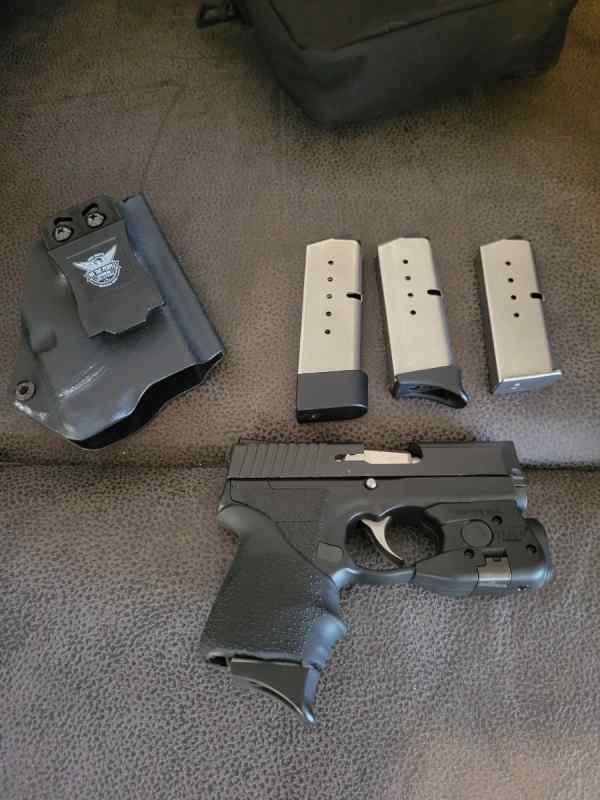 Kahr pm40