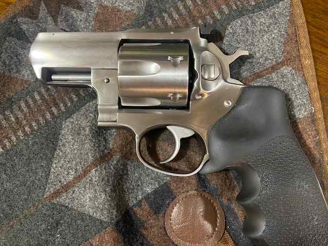 Ruger Super Redhawk Alaskan 44 Mag 2.5&quot;