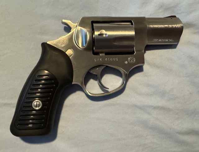 FOR SALE: Ruger SP101 - 357 Magnum, Stainless 5 shot revolver. Excellent Condition!