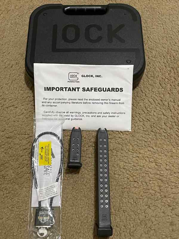 Glock Factory Case and Mags - Cheap!!!