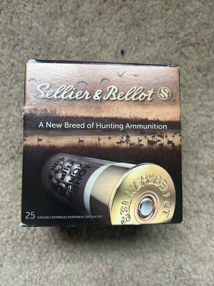 Sellier &amp; Bellot 12 gauge 00 buckshot 375 rounds