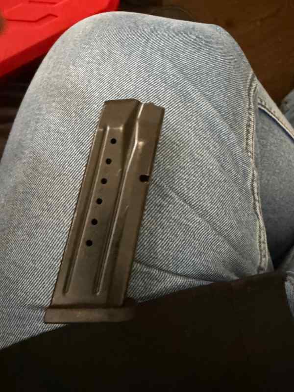 Smith and Wesson 9mm 15 round mag