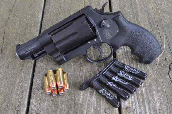 SMITH &amp; WESSON GOVERNOR + EXTRAS
