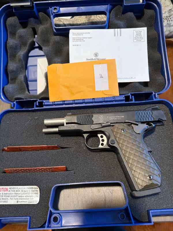 Smith and Wesson  SW1911SC