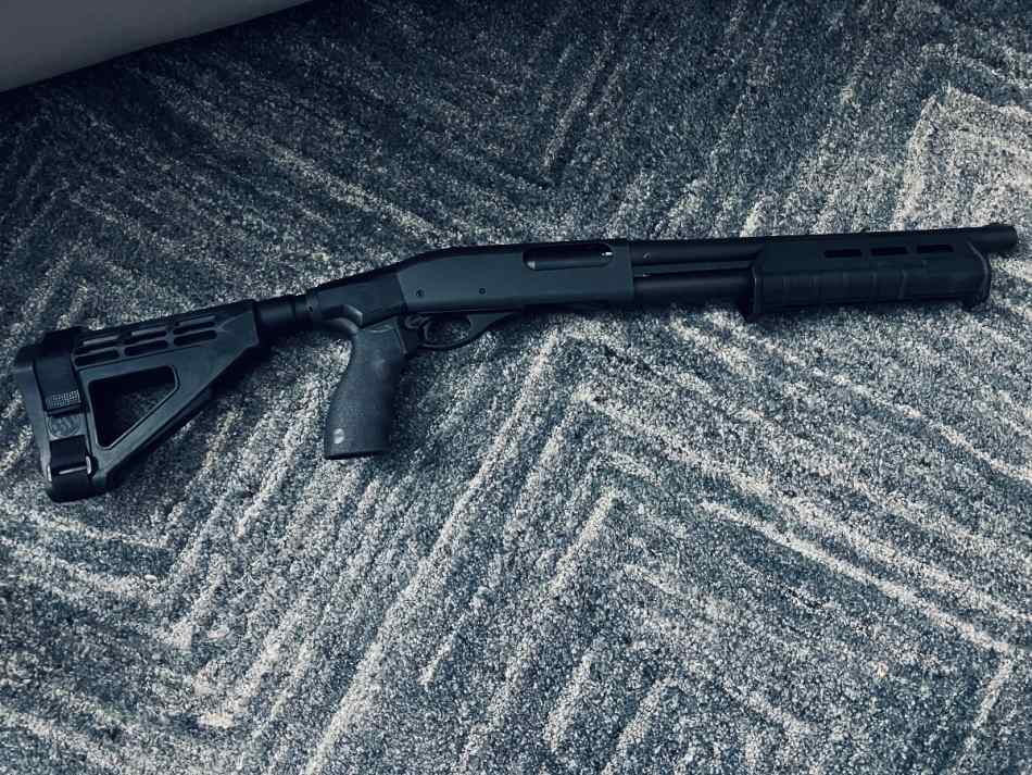 Remington 870 Tac-14 with brace 