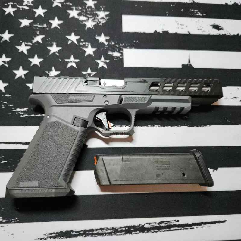 SCT Glock 17L