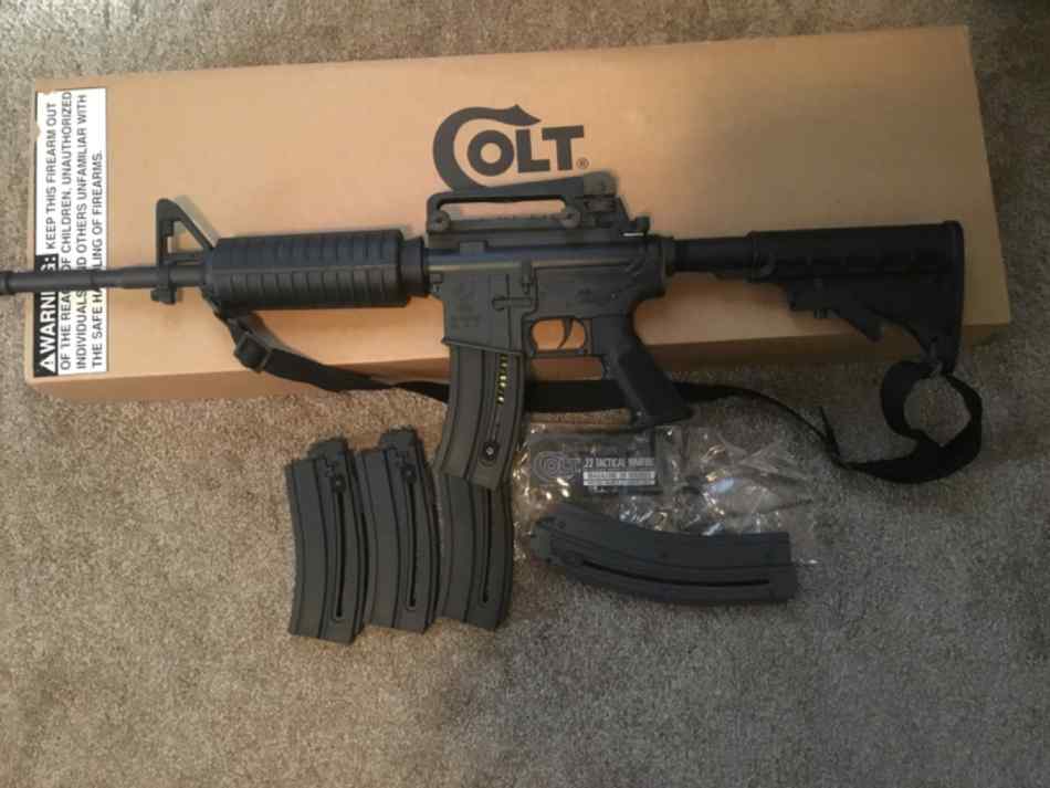 COLT M4 22LR CAL RIFLE WITH THREADED BARREL