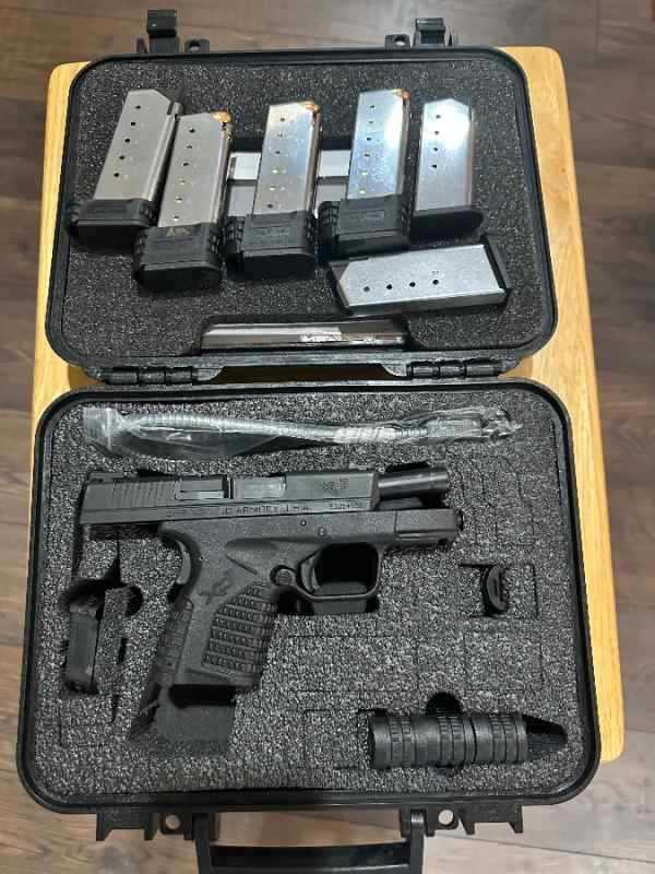 Springfield XDS 45 Cal with 3.3”Barrel 