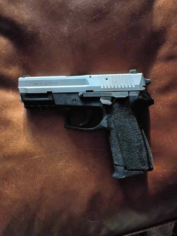 Sig 2022 9mm pistol 