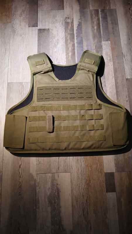 SafeLife Tac vest w/ ICW Level 4 plate