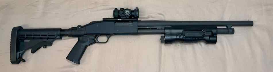 Mossberg 500 12 GA. Shotgun w/ Red Dot 