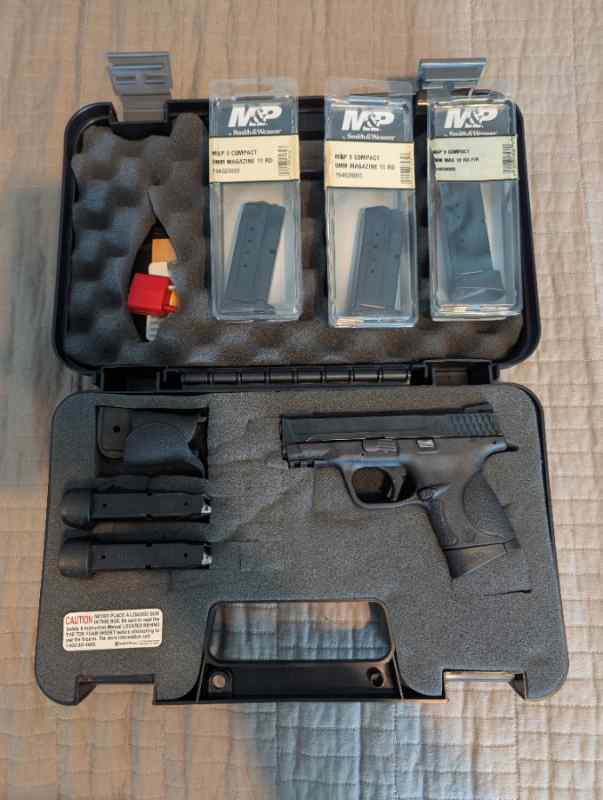 S&amp;W M&amp;P 9c 9mm with upgrades