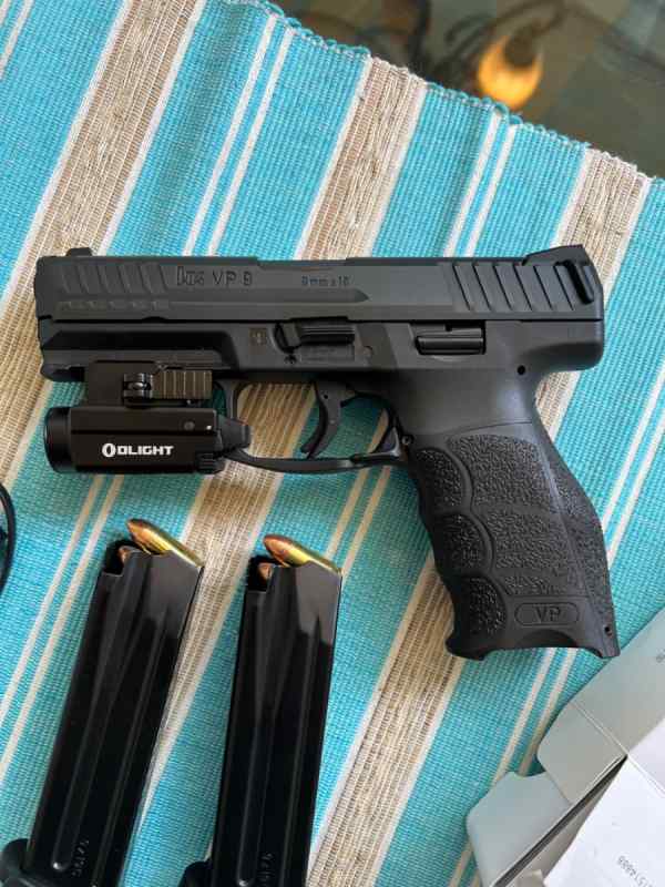 Heckler &amp; Hoch VP9 9mm 