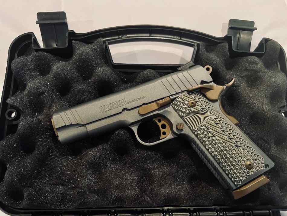 Taurus 1911 commander 45acp