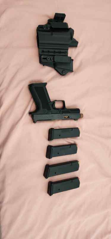 MR920 Elite With Tier 1 Concealed IWB Holster