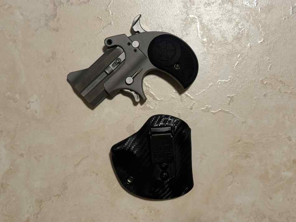 Bond Arms Derringer 357 Mag w/ Custom Holster