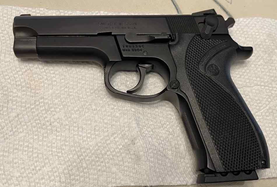 Smith &amp; Wesson Model 5904 9mm $475