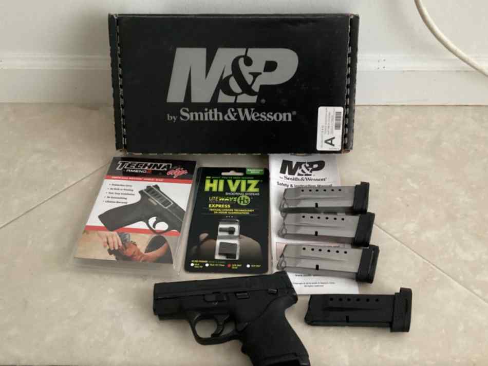 Smith and Wesson SHIELD M2.0 