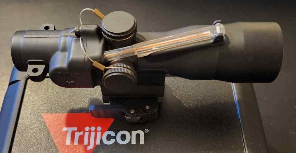 Trijicon TA33 ACOG Red Chevron with MI QD mount