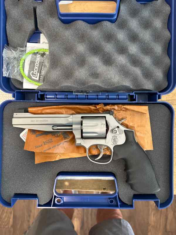 S&amp;W 357 686 PLUS