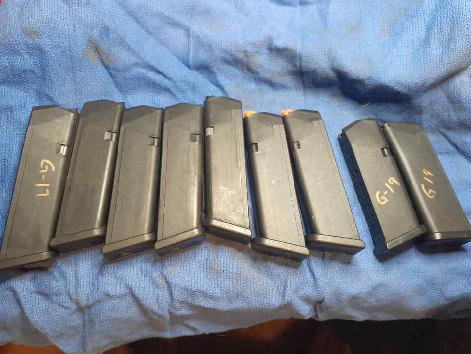 GLOCK 19 and 17 FACTORY MAGAZINES