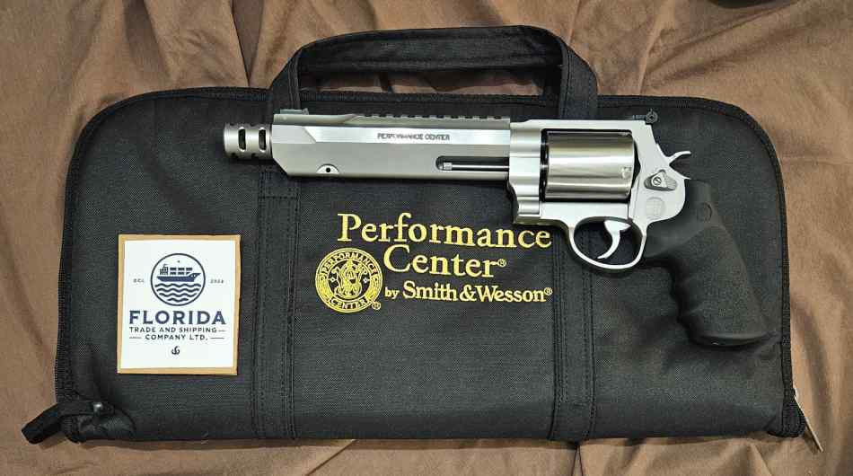 SMITH &amp; WESSON PERFORMANCE CENTER MODEL 460XVR HI 