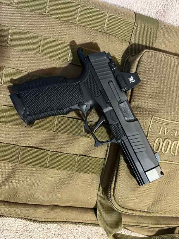 sig.jpg